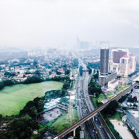Chrisenbel Suites - Pinnacle PJ Petaling Jaya Buitenkant foto